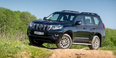 Toyota Land Cruiser Prado в естественных условиях обитания