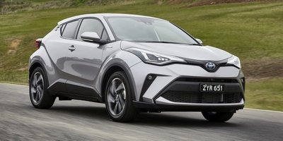 Свежие обновления Toyota C-HR