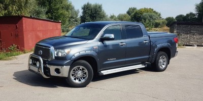 Рестайлинговый Toyota Tundra